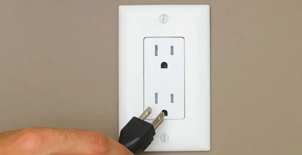 gfc outlets service demonstrating proper testing and use of ground fault circuit interrupter outlet in Cape Coral, FL
